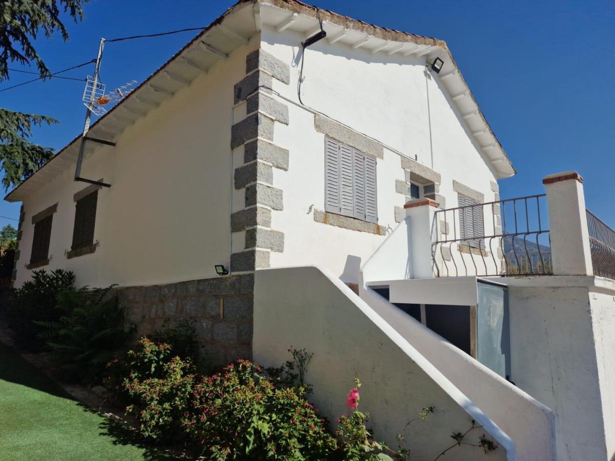 El Nido Del Aguila Hotel Las Gacelas, Becerril 贝塞里尔德拉谢拉 外观 照片