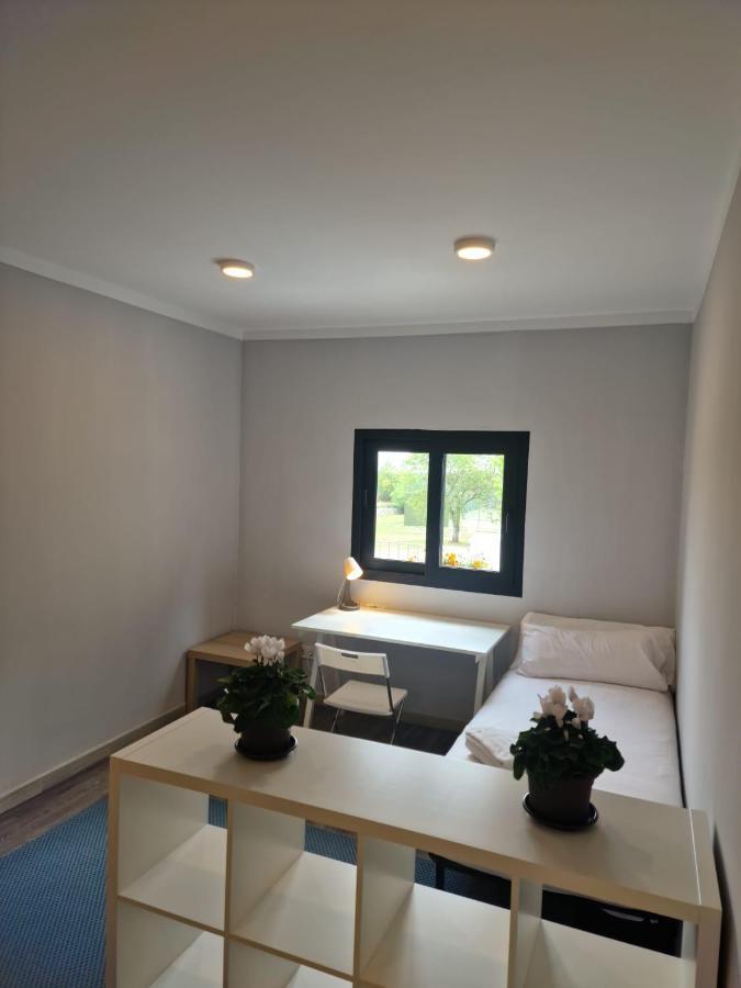 El Nido Del Aguila Hotel Las Gacelas, Becerril 贝塞里尔德拉谢拉 外观 照片